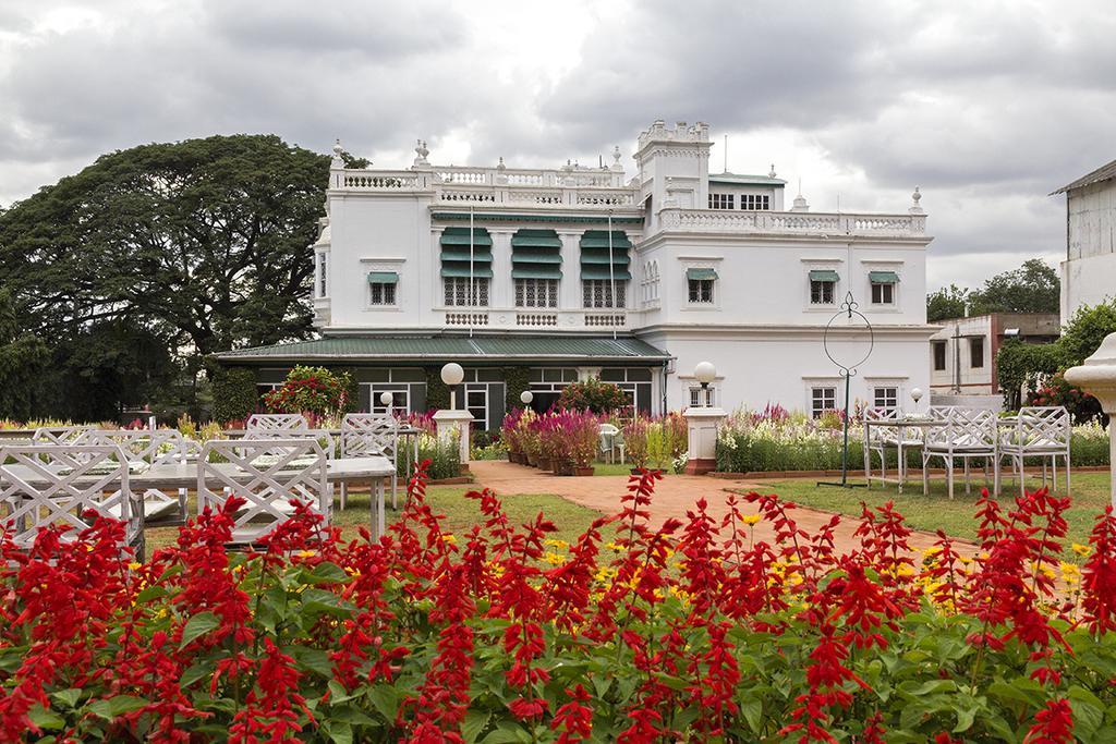 The Green Hotel Mysore Exteriör bild