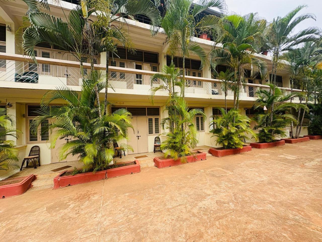 The Green Hotel Mysore Exteriör bild